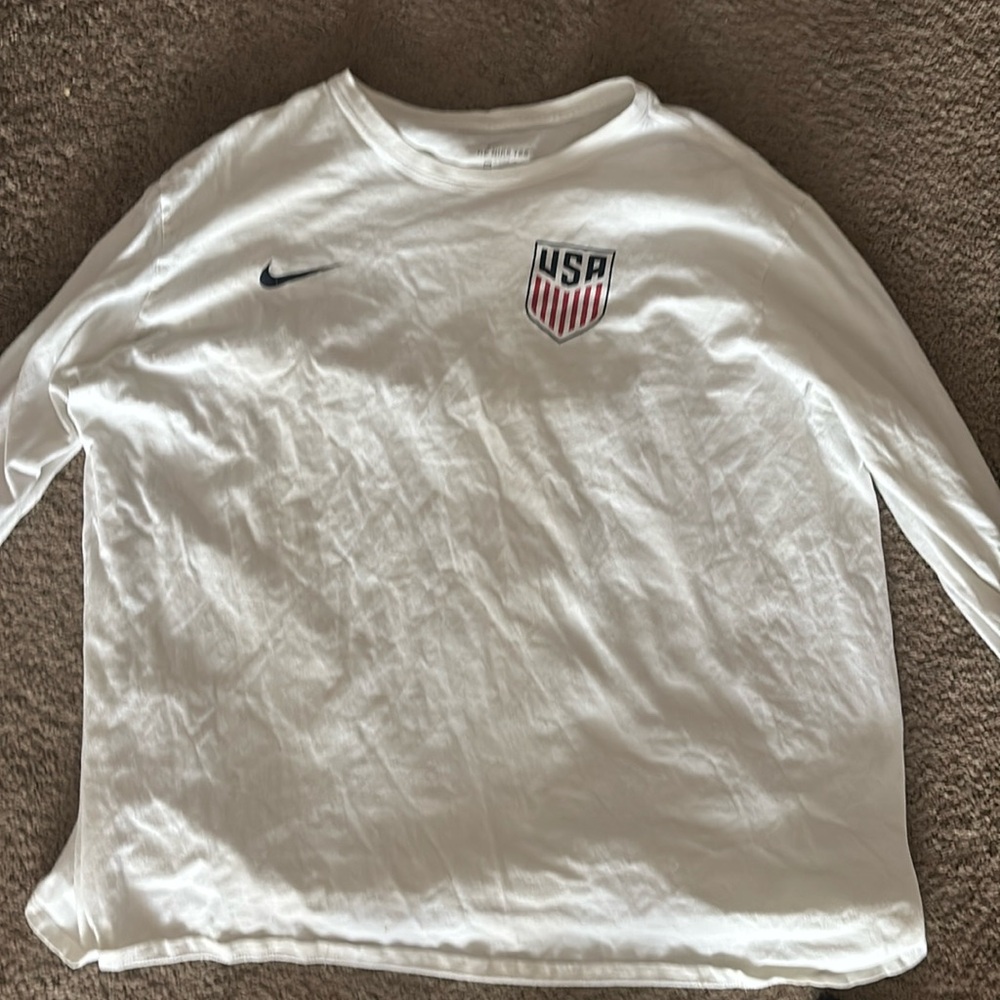 Men’s XL USA Soccer long sleeve Nike Tshirt